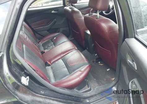 2012 Ford Focus Se z USA, uszkodzony, nr VIN 1FAHP3K28CL117932